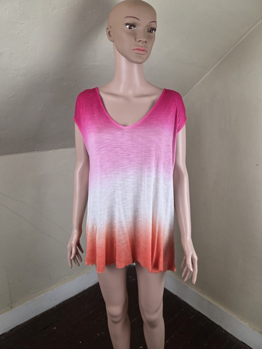 Young Fabulous & Broke Ombre Tunic Top Size M NWT Pink Coral Rayon